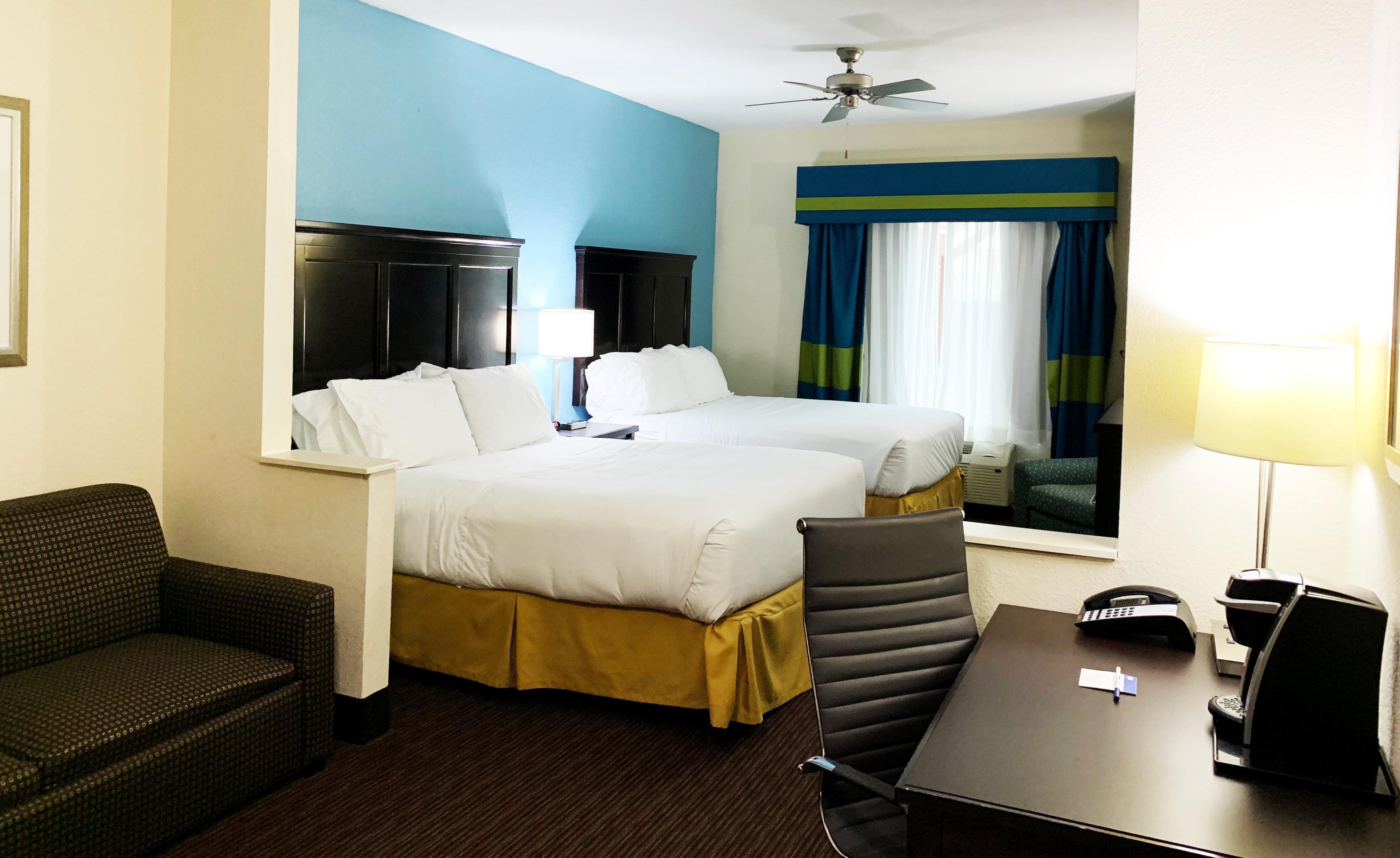 Holiday Inn Express Hotel & Suites Gainesville By Ihg Esterno foto