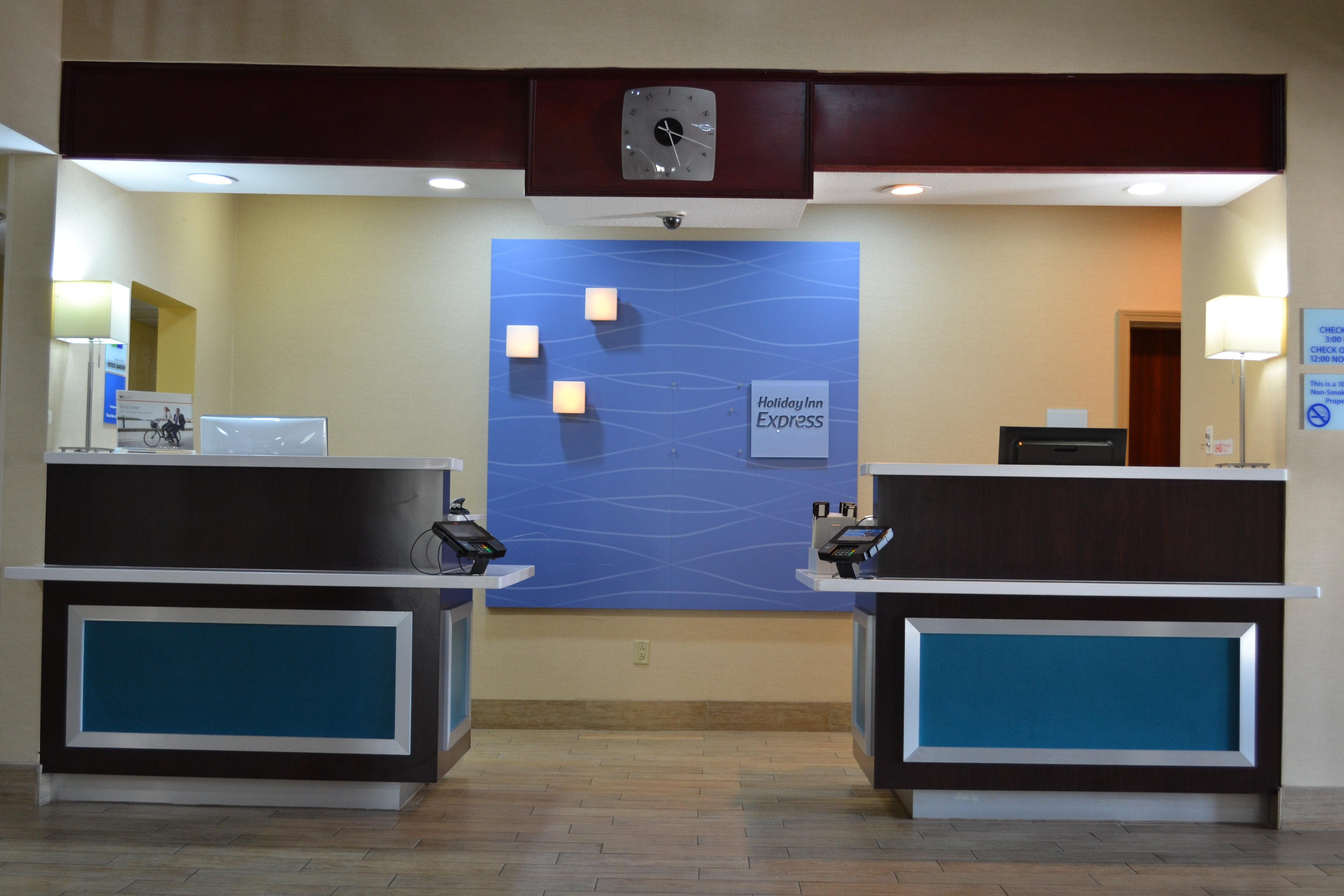 Holiday Inn Express Hotel & Suites Gainesville By Ihg Esterno foto