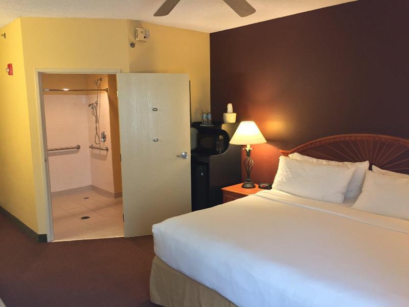 Holiday Inn Express Hotel & Suites Gainesville By Ihg Esterno foto