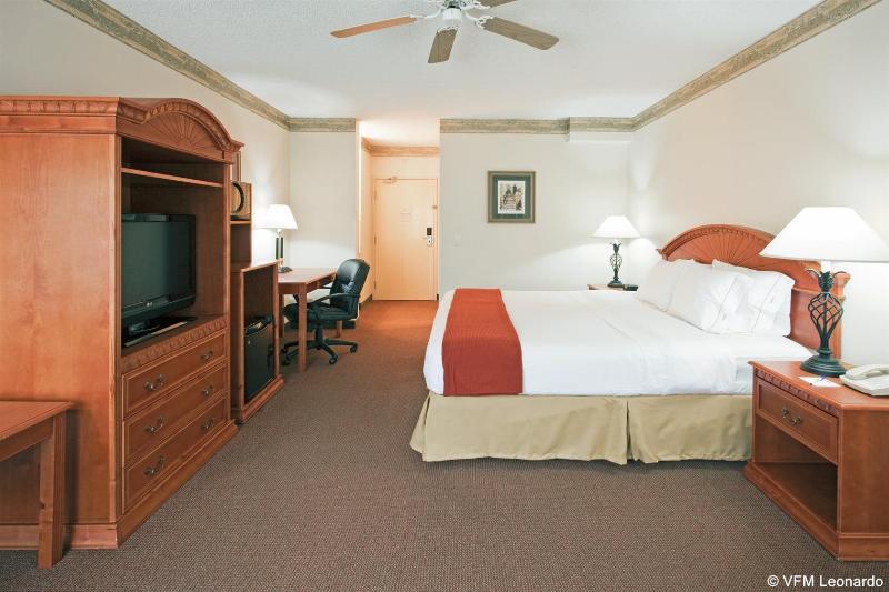 Holiday Inn Express Hotel & Suites Gainesville By Ihg Esterno foto